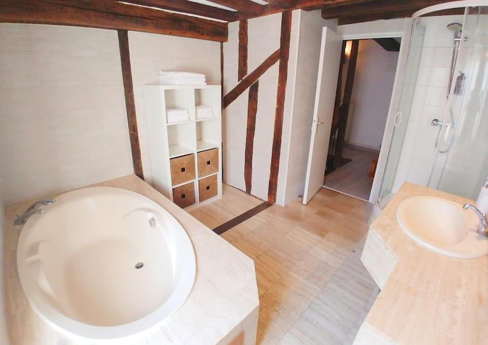 Apartamento Grande Maison De Ville, 2 *
